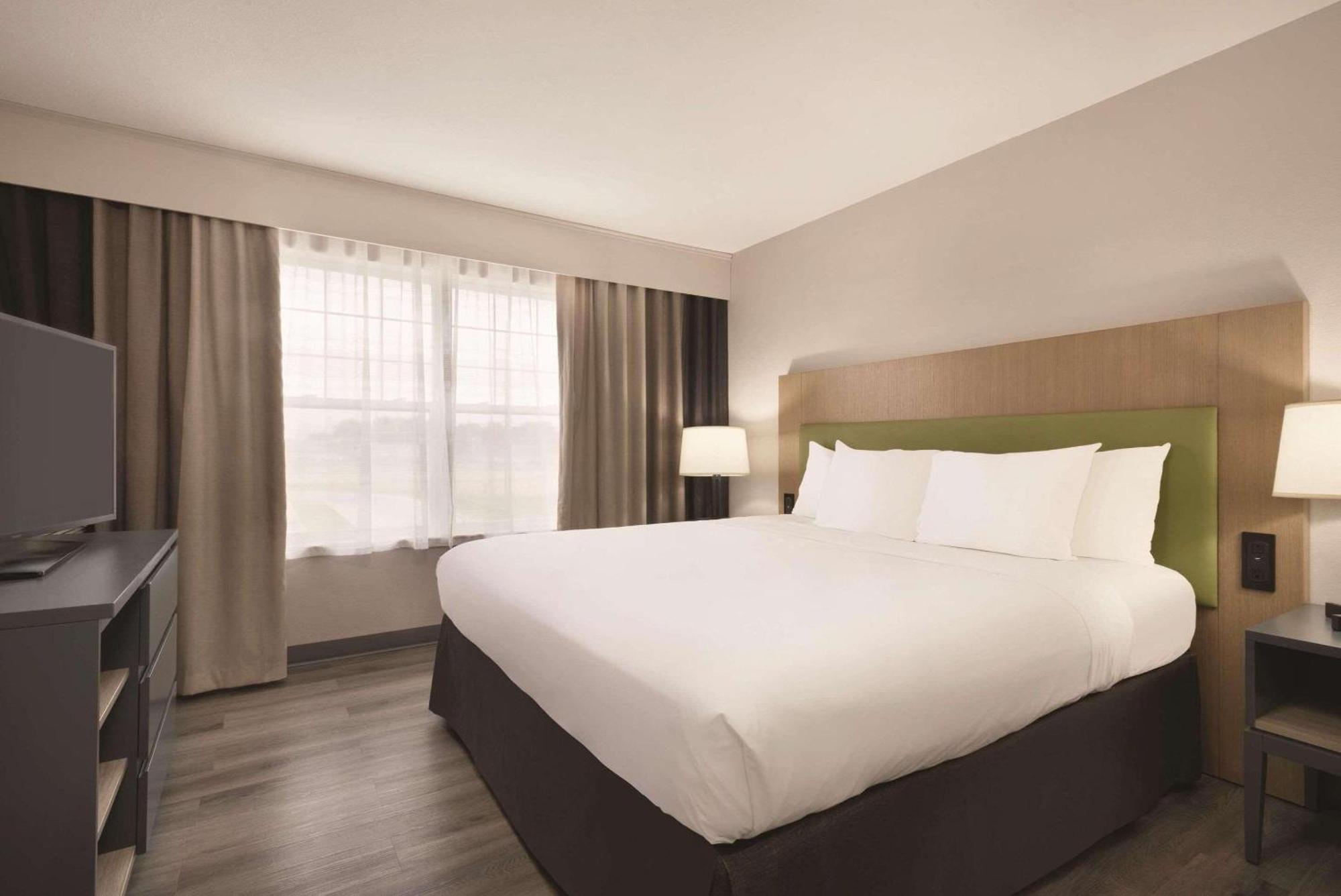 Country Inn & Suites By Radisson, Waterloo, Ia Extérieur photo
