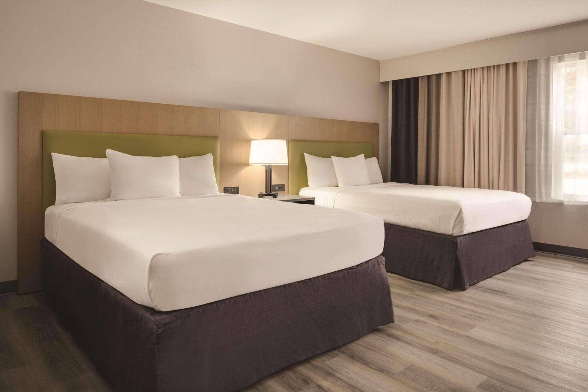 Country Inn & Suites By Radisson, Waterloo, Ia Extérieur photo